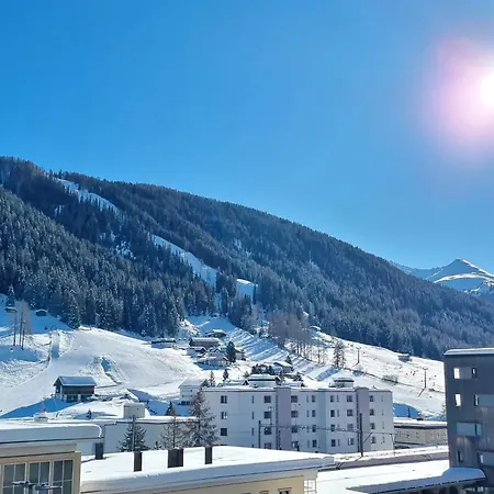 Wef Executive With Direct Train To Davos * 克洛斯特斯